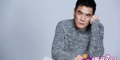 李强曝时尚大片 笑容和煦温暖冬日