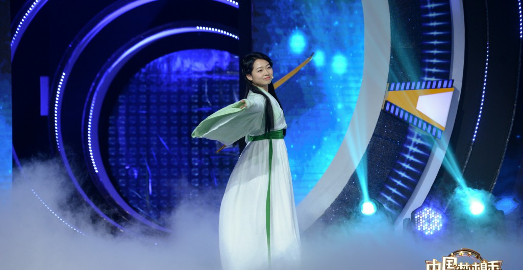 《中国梦想秀》致敬英雄战士 上演“铁树开花”奇观