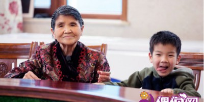 《妈超3》黄圣依婆婆与安迪互动感人，网友：安迪奶奶还缺孙女吗