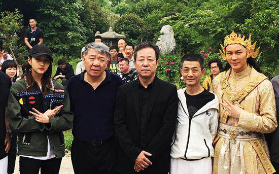 郑晓龙新戏阵容浮出水面   王嘉加盟造型华贵夺人眼球