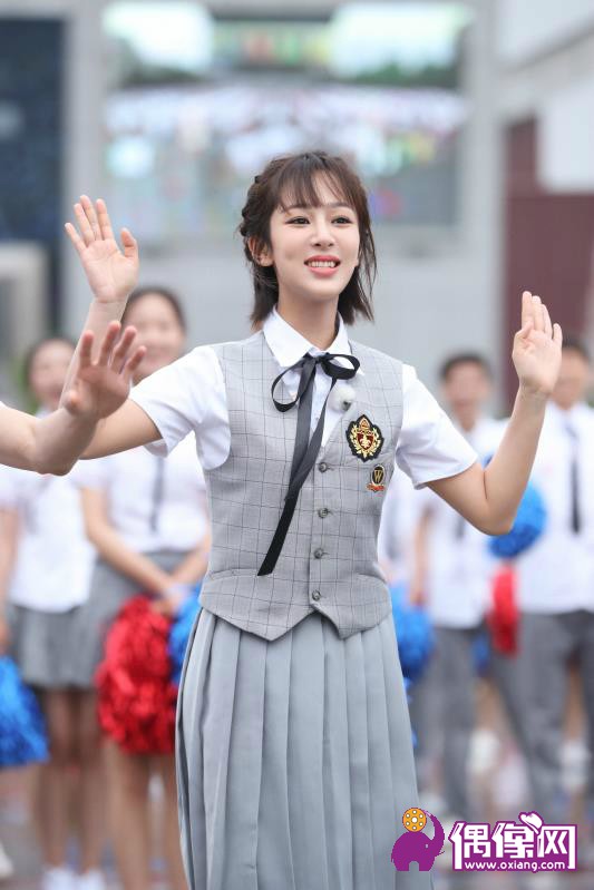 杨紫《高能2》重返校园青春来袭  主播挑战重重引无限期待