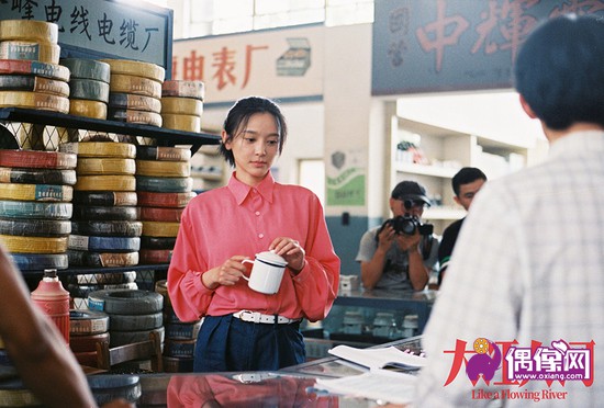 施诗《大江大河》杀青  挑战最美戴娇凤备受期待