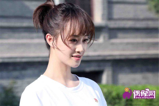 时尚版团歌MV发布   蓝盈莹倾情献唱致敬团的十八大
