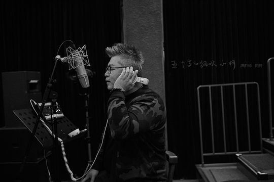 献给7代人的诚意之作  小柯新专《五十岁的狂欢》正式上线