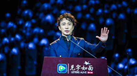 赵立新开挂演绎史上“最浪”拿破仑 网友喜提傲娇表情包