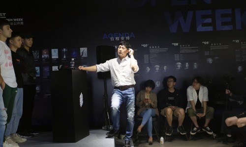 张颂文现身FIRST青年电影展表演工坊 生动分享引导演共感